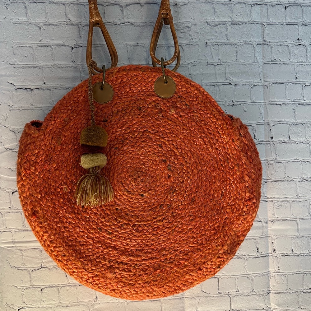 Straw bag